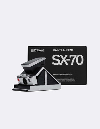 Камера Polaroid SX70 для Saint Laurent by Anthony Vaccarello.