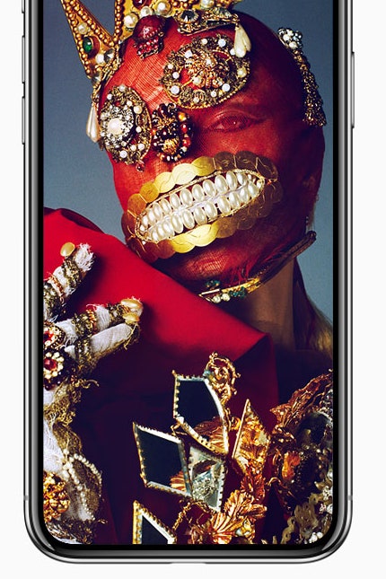 iPhone X идентификация по лицу в модных образах