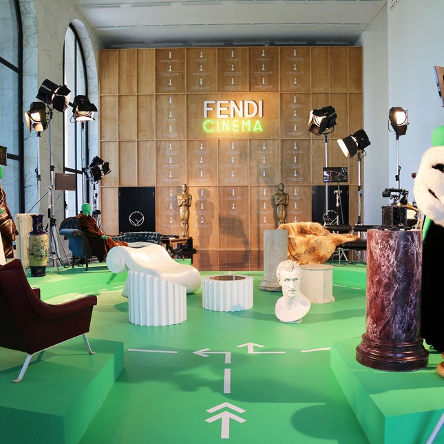 Шубы-кинозвёзды Fendi на выставке в Риме