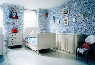Голубая комната в бруклинском доме Ольги и Чарльза Томпсон.