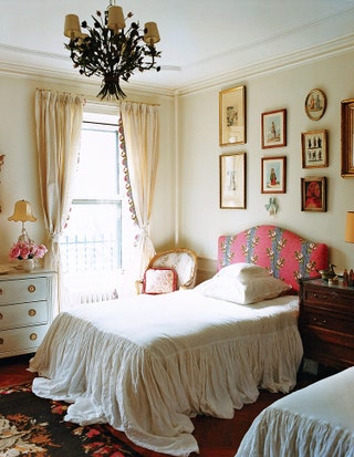 Одна из спален в бруклинском доме Ольги и Чарльза Томпсон.