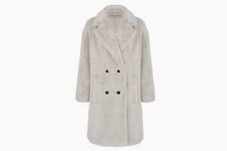 Пальточебурашка Marks  Spencer 9999 рублей.