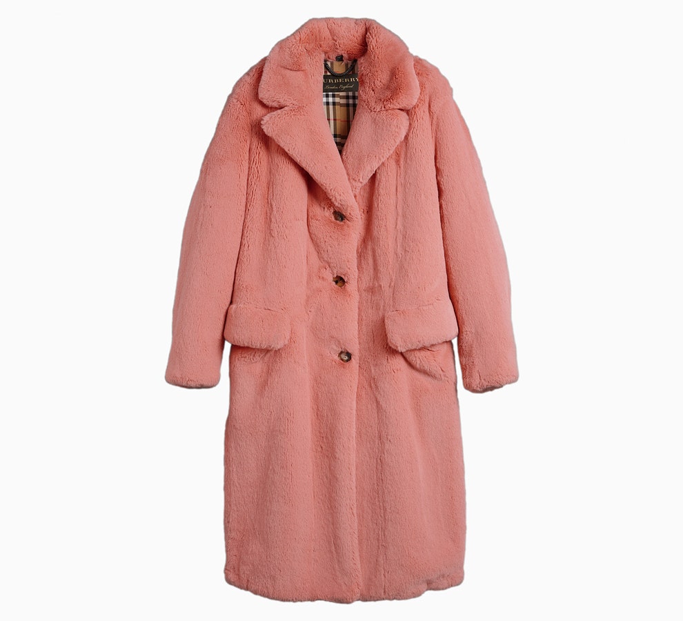 Розовая шуба Burberry из экологичного меха фото модели