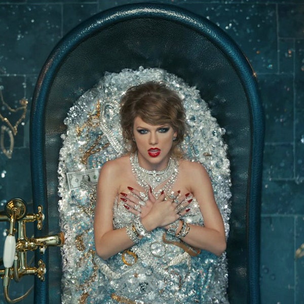 Тейлор Свифт прощается с прошлым в клипе Look What You Made Me Do