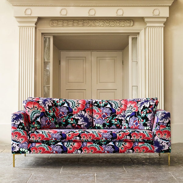 Цветочные диваны Liberty London x Anthropologie