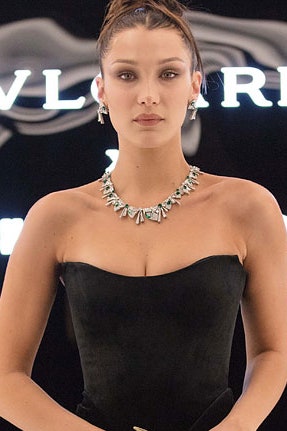 Фото Беллы Хадид и других звезд на показе Bvlgari в Милане