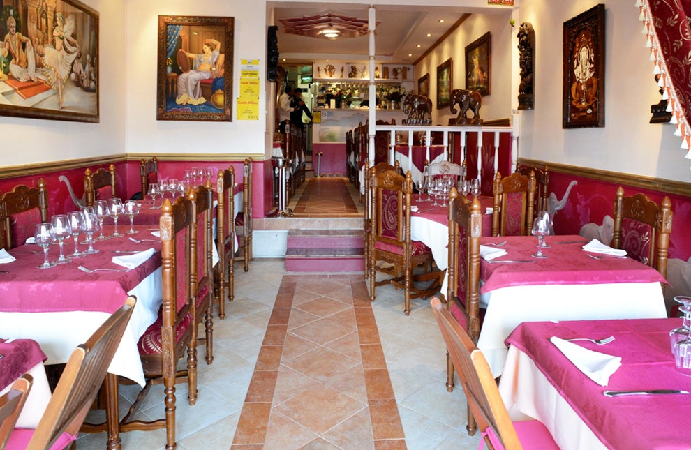 Лучшие рестораны СенТропе LOpera La Vague dOr Gandhi Le Quai Le Girelier