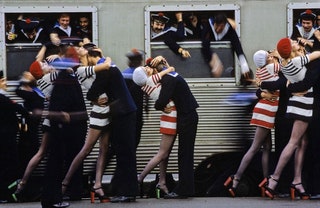 «Чулки Chesterfield на вокзале Аустерлиц» 1975.