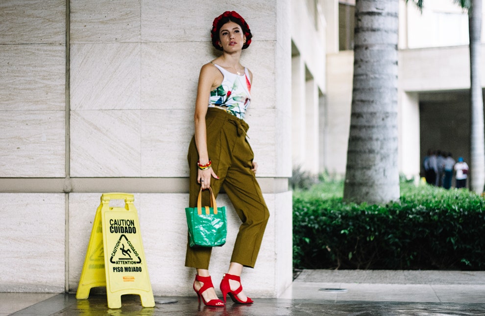 Стритстайлфото на Неделе моды в КостаРике стильные женские образы