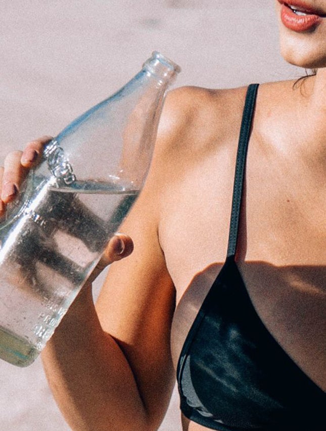 Можно ли пить воду из пластиковых бутылок почему это вредно