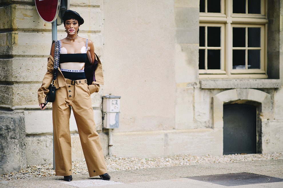 Уличный стиль фото с Недели высокой моды в Париже. Часть 1