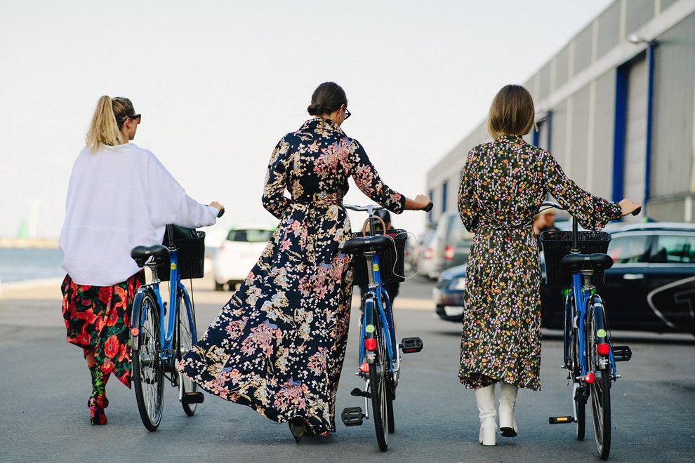 Уличный стиль фото с недели моды в Копенгагене