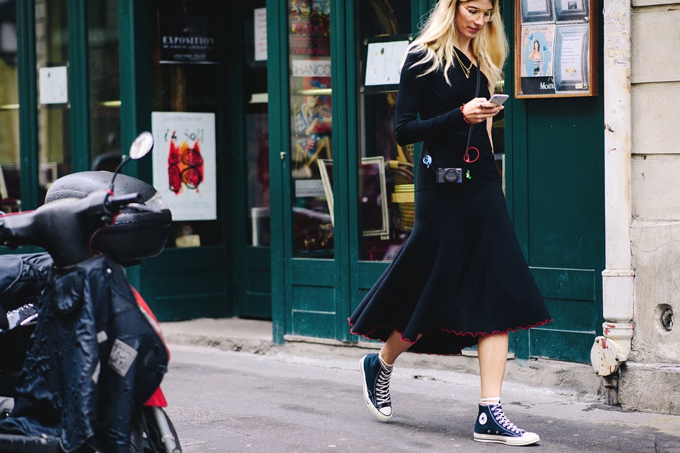 Уличный стиль фото с Недели высокой моды в Париже. Часть 1