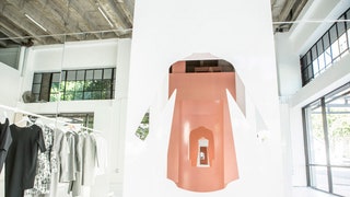 Инсталляции COS и Snarkitecture на Неделях моды в Милане ЛосАнджелесе и в Сеуле