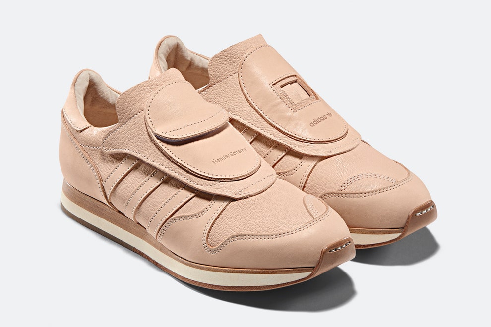 Кроссовки Adidas Originals и Hender Scheme готовится к выпуску коллекция обуви ручной работы