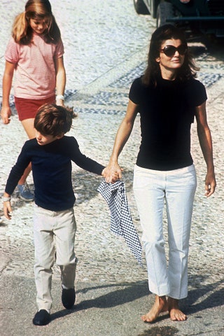 Джеки Кеннеди на отдыхе с семьей 1968.