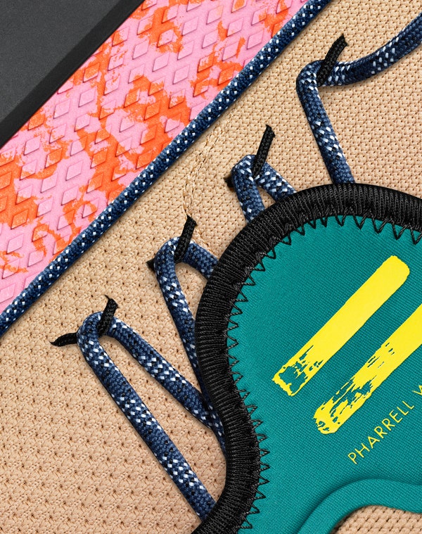 Кроссовки adidas Tennis Hu коллекция Фаррелла Уильямcа из четырех моделей
