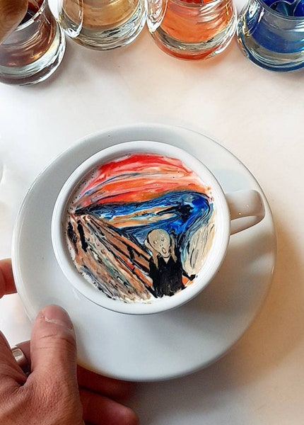 Шедевры живописи на пенке латте фото кофе из инстаграма бариста из Сеула Ли Канбина