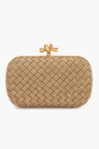 Bottega Veneta 184000 рублей tsum.ru.