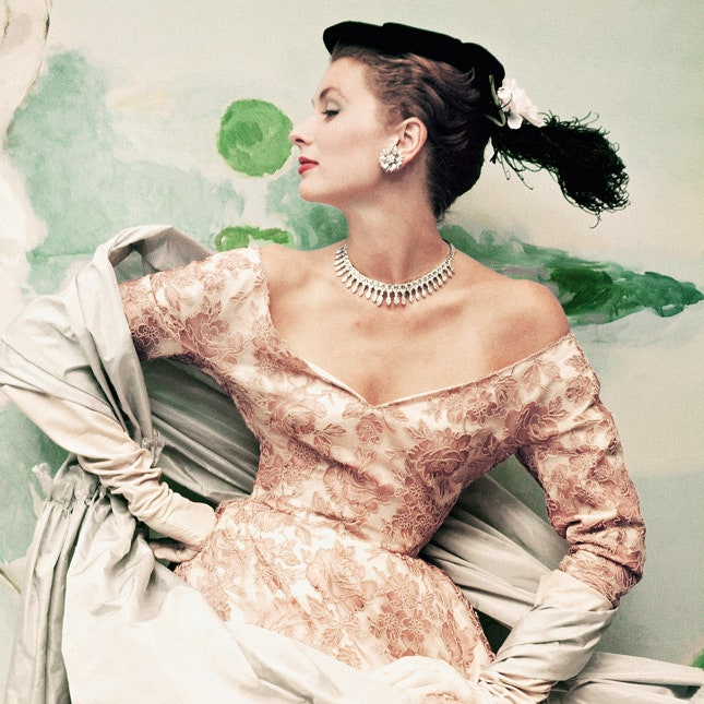 Секреты ювелирного искусства Van Cleef & Arpels на выставке в Киото