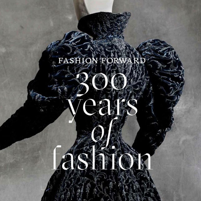 300 лет моды глазами Пьера Берже в книге Fashion Forward: 300 Years of Fashion