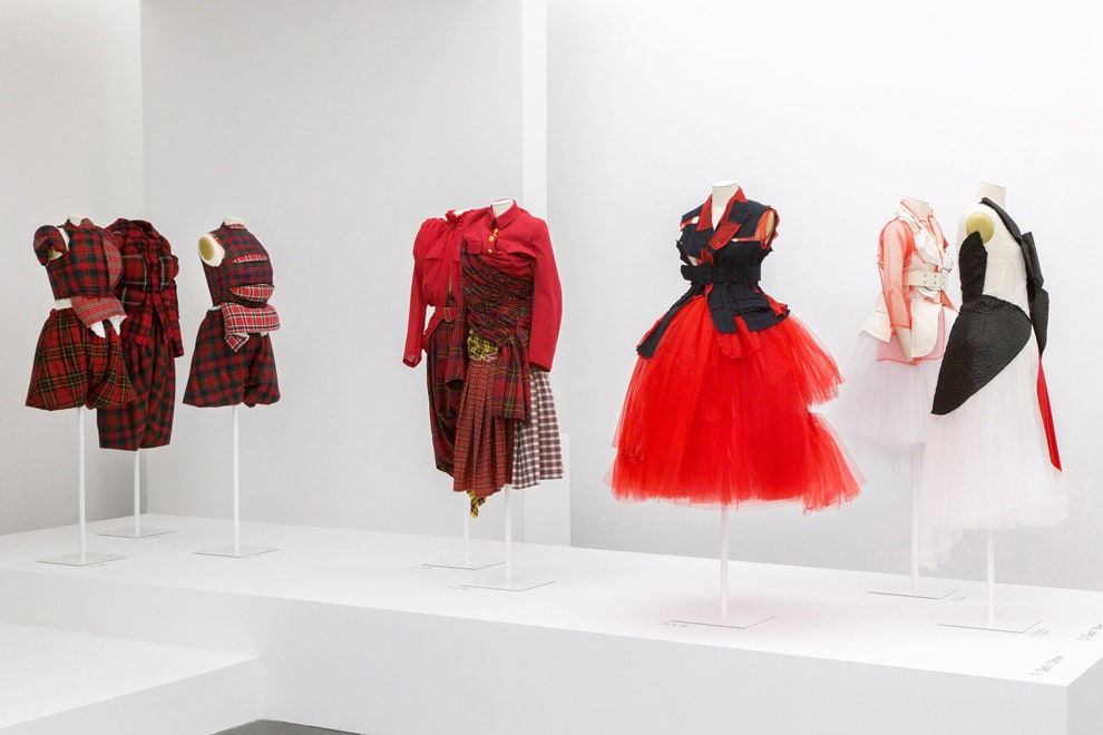 Выставка Rei KawakuboComme des Garçons Art of the InBetween на Met Gala обзор экспозиции | Vogue