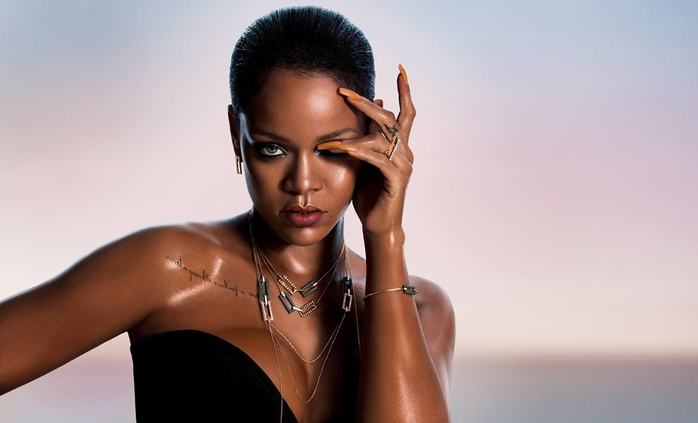 Коллекция Rihanna Loves Chopard украшения из розового золота по мотивам линии Ice Cube | Vogue