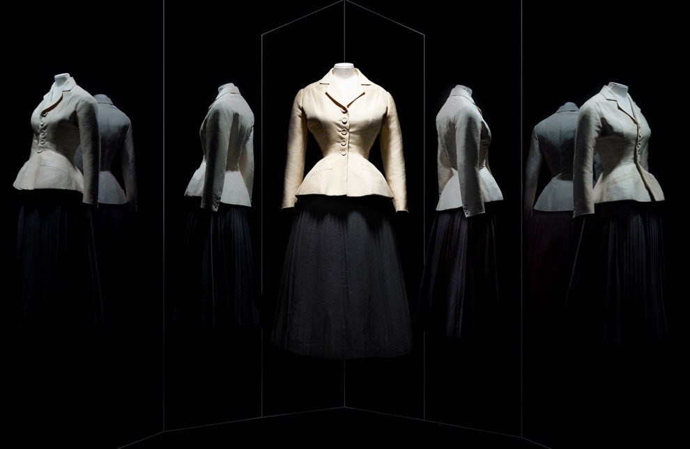 Платья Dior в Музее декоративного искусства в Париже выставка «Кристиан Диор  кутюрье мечты» | Vogue