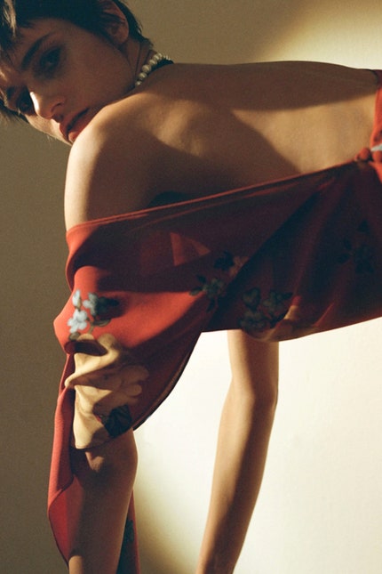 Платья от польского бренда Magda Butrym Магдалены Батрим и Александры Халембы | Vogue