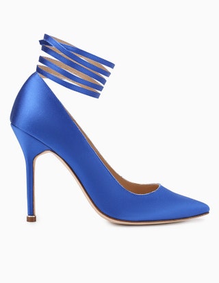 Vetements х Manolo Blahnik 89950 рублей tsum.ru.
