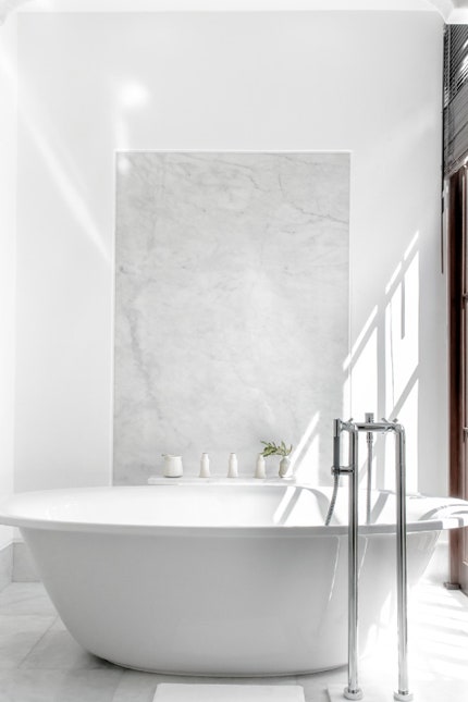 Самые красивые ванные в отелях с минималистичным и роскошным интерьером и красивым видом | Vogue