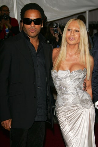 Донателла Версаче с Ленни Кравицем на Met Gala 2006.