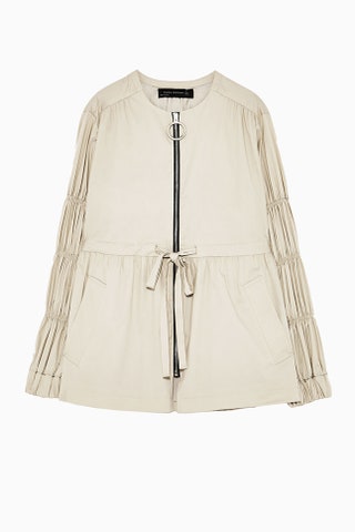 Zara 8999 рублей магазины Zara.