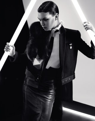 Жакет Givenchy. Ричард Буш Vogue 2012.