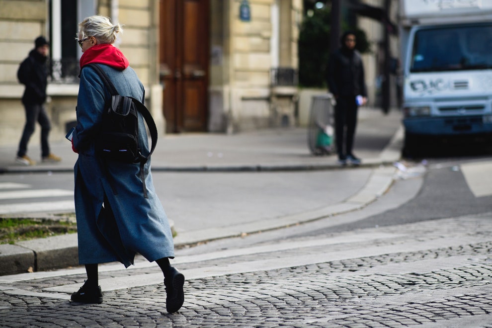 Стритстайлфото с Недели мужской моды в Париже Карл Лагерфельд Ольга Карпуть и другие | Vogue