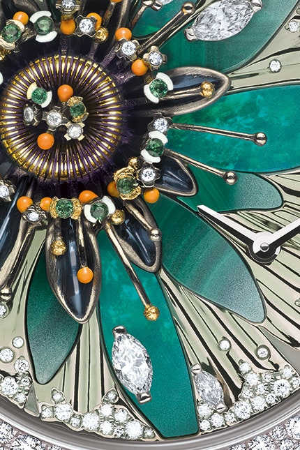 Часы Dior Grand Soir Botanic с цветами и футуристичным дизайном
