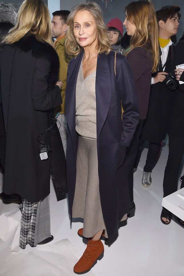 Секреты стиля Лорен Хаттон как одеваться модно и удобно в любом возрасте | Vogue