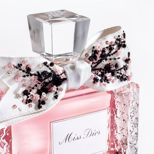 47 флаконов Miss Dior созданы в кутюрном ателье Дома