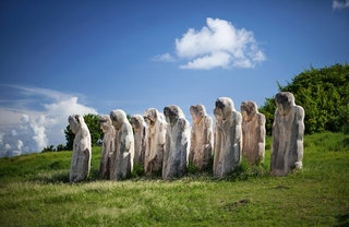 Монумент «Кап 110» местного скульптора Лорана Валера в бухте Кафар посвященный 150летию отмены рабства.