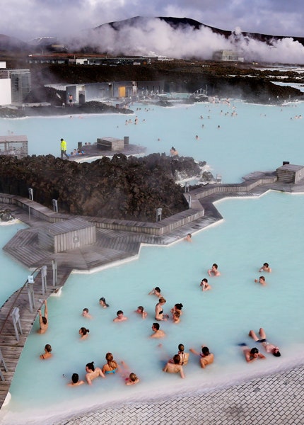 Самые красивые термальные источники в Европе Голубая Лагуна в Исландии и другие | Vogue