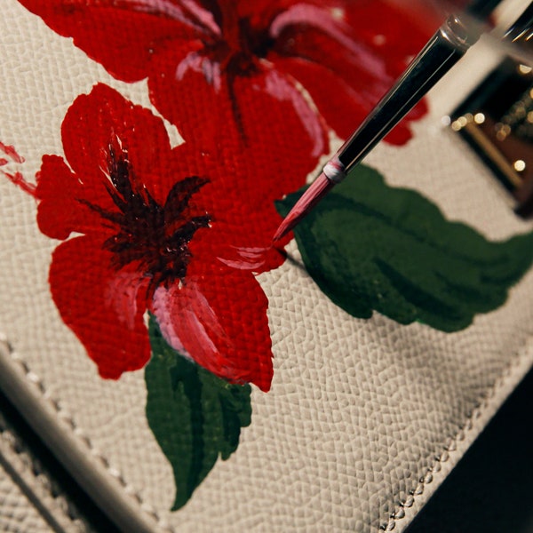 В ЦУМе распишут сумки Dolce & Gabbana