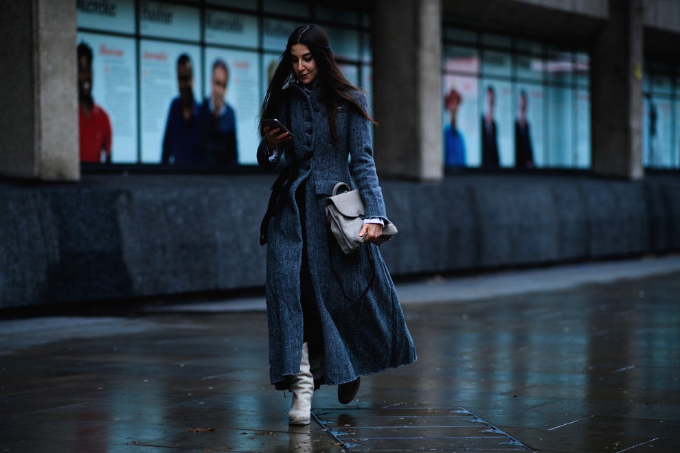 Streetstyle фото на Неделе мужской моды в Лондоне самые эффектные женские образы | Vogue