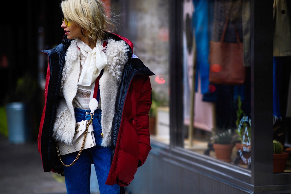 Как носить шубу под пальто многослойные модные образы на примере Блейк Лайвли | Vogue