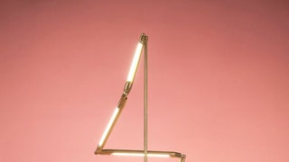 Дизайнерские светильники с неоновыми лампами самые модные идеи для интерьера | Vogue
