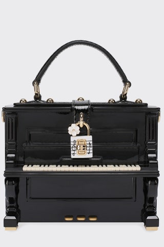 Dolce  Gabbana 387000 рублей tsum.ru.