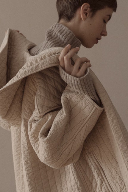 Lauren Manoogian модные трикотажные вещи и фуфайки из хлопка от бруклинской марки | Vogue
