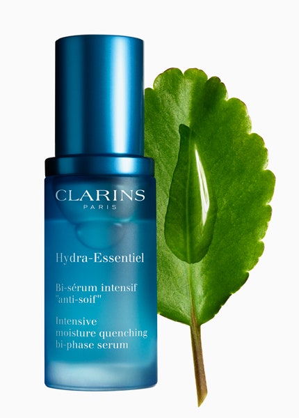 Линия Clarins HydraEssentiel для увлажнения кремы для разных типов кожи | Vogue