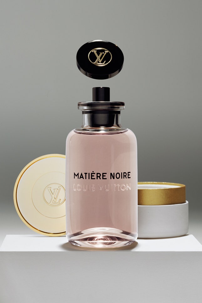 Анастасия Меськова представила аромат Louis Vuitton Matière Noire | Vogue