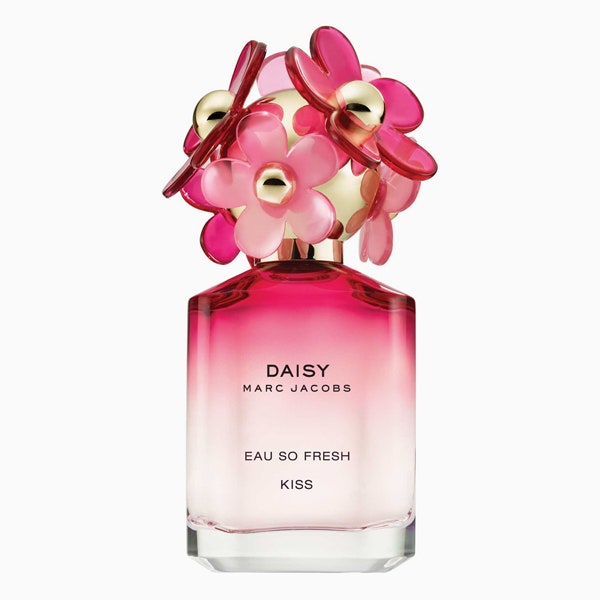 Румяная коллекция Marc Jacobs Daisy Kiss