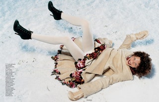 «Зимний румянец» фотограф Ли Дженкинс  стилист Елена Косенкова январь 2005.